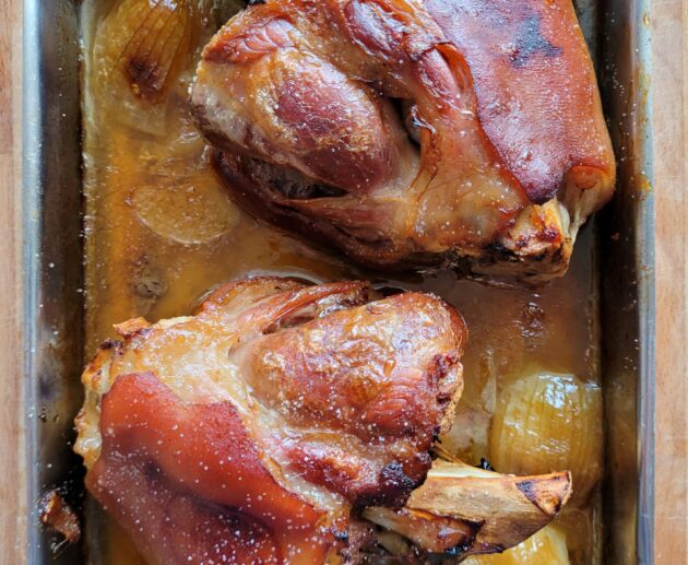 Sörben sült csülök