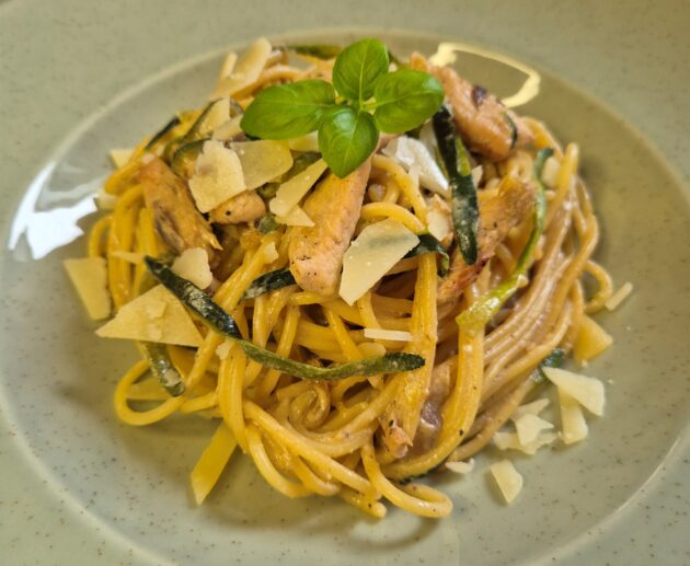 Cukkinis spagetti
