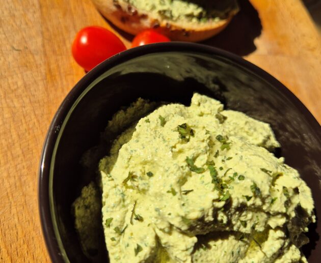 Olajbogyókrém_fetasajttal