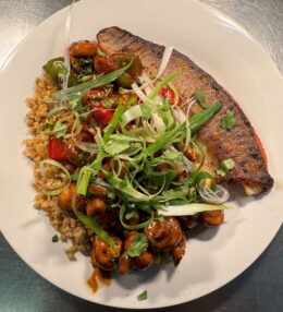 Tengeri sügér, Hoisin shitake gombával és bulgurral