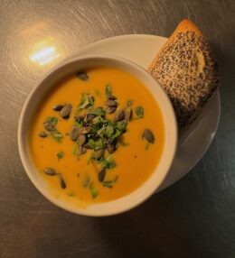Creamy Coconut Sweet Potato Soup: Your Ultimate Winter Lifesaver