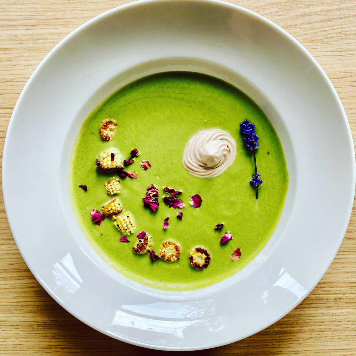 Avocado cream soup