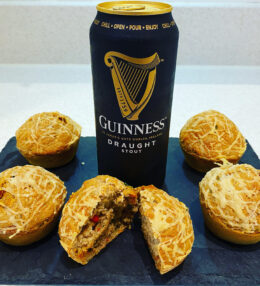 Sós Guinness sörös muffin chorizóval, az egyik legjobb sörkorcsolya meccsnézéshez