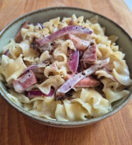 Tejszínes sonkás tészta a húsvét margójára