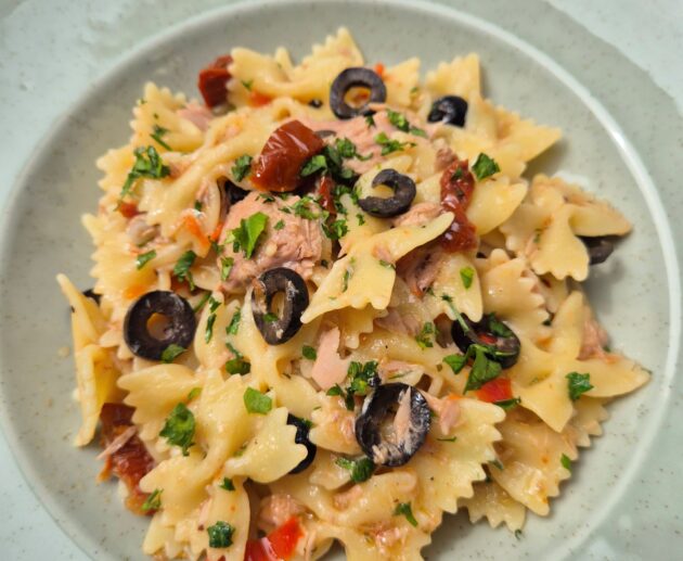 Mediterrán tonhalas tészta