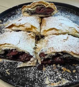 Meggyes mákos rétes: 1 ellenállhatatlanul szaftos hagyományos recept
