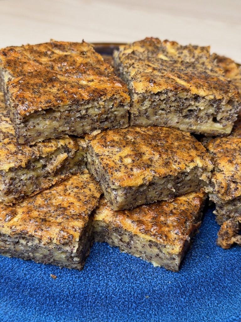 Incredibly Moist Apple Poppy Seed Cake